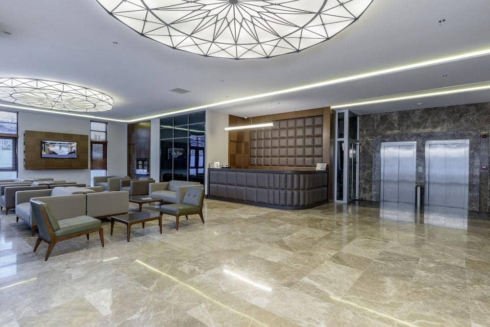 Nearport Hotel — 3