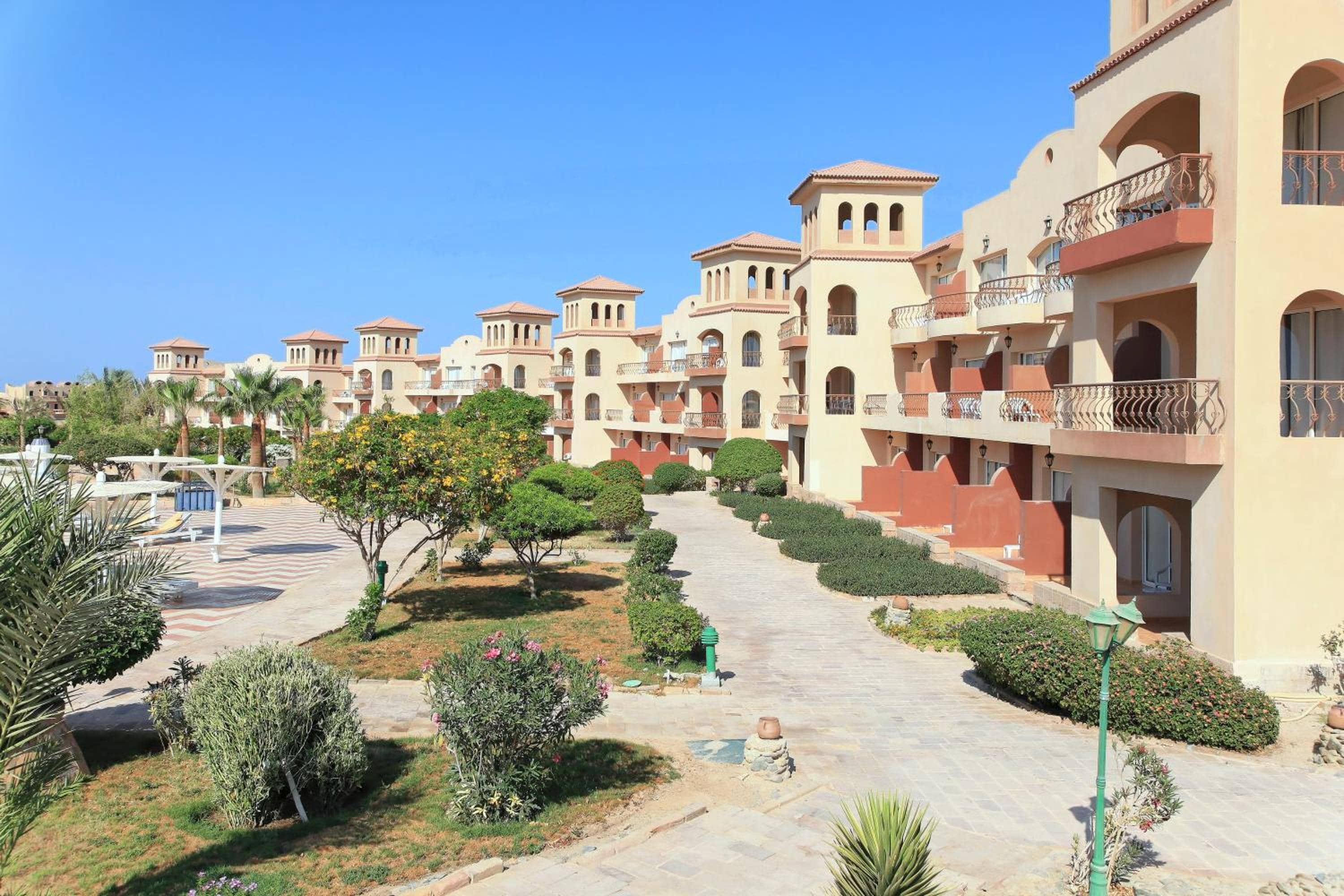 Pensee Royal Garden Beach Resort — 2