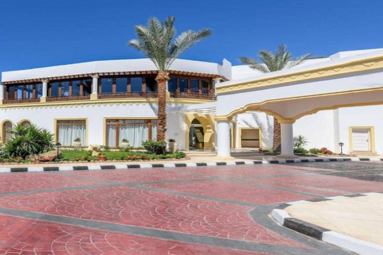 Jaz Fanara Resort & Residence — 3
