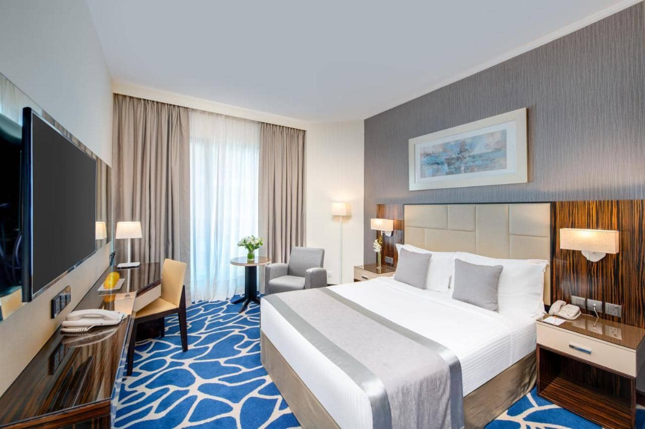 Hawthorn Extended Stay by Wyndham Abu Dhabi — 5