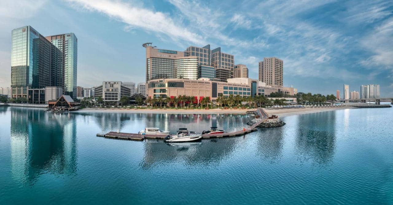 Beach Rotana - All Suites