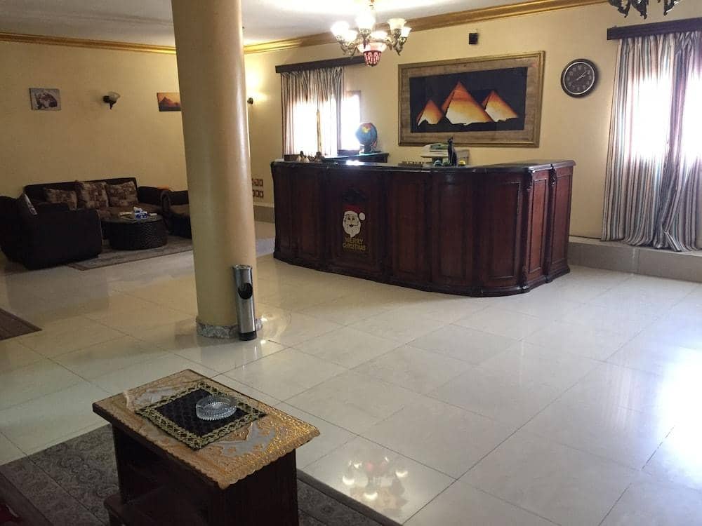 Pyramids Inn Motel — 3