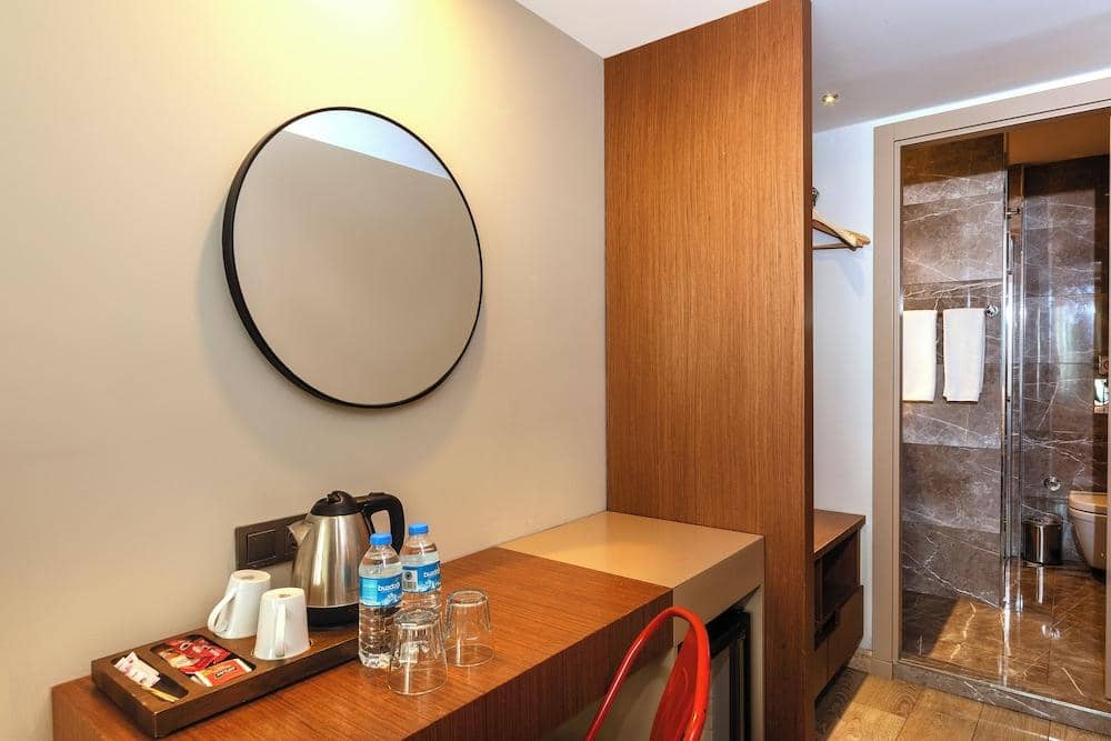 Redmont Hotel — 4