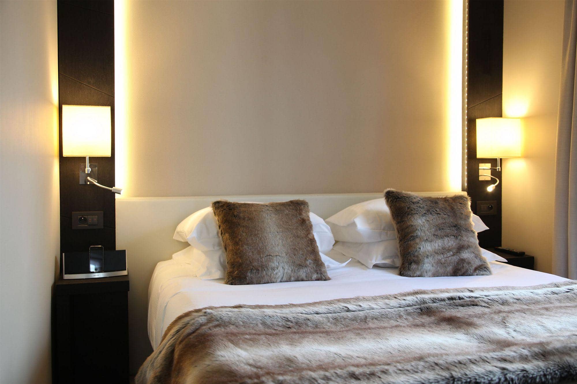 Hotel Elysees Paris — 4