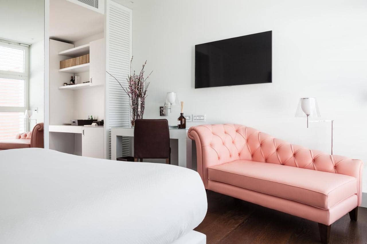 Magna Pars Suites — 3
