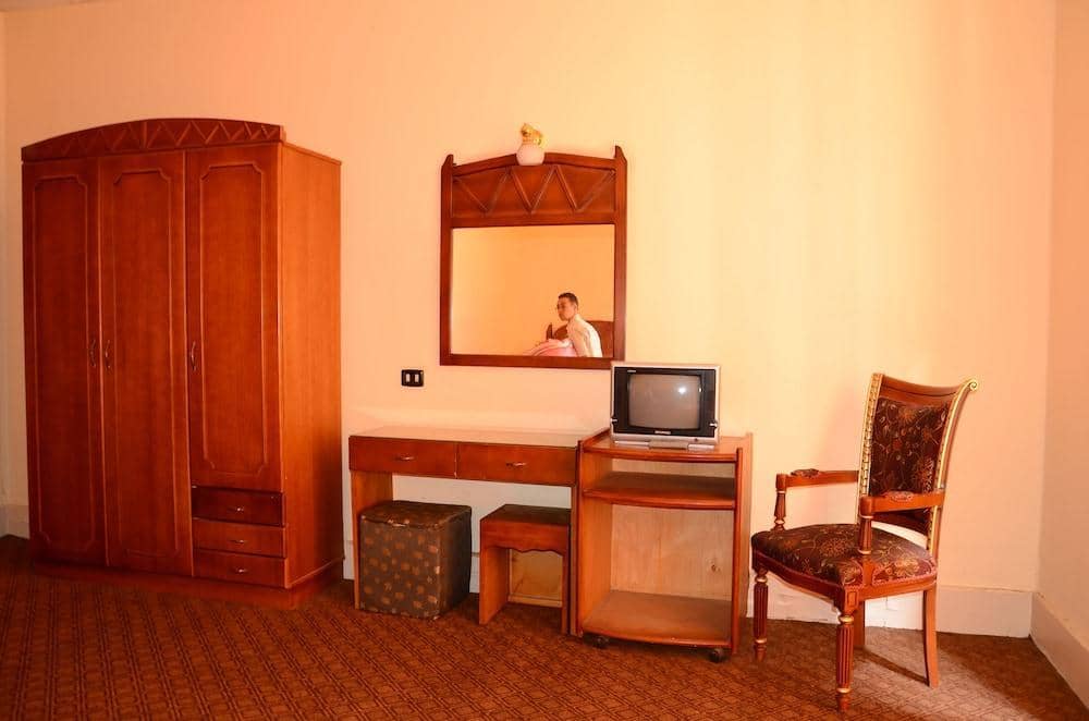 Louris Inn — 5