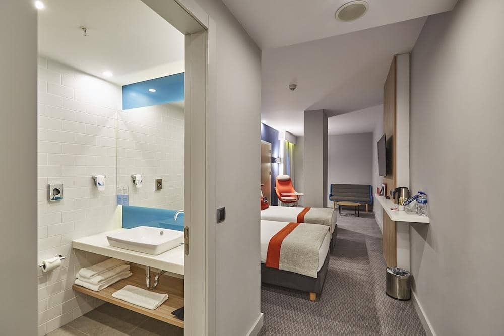 Holiday Inn Express Istanbul - Atakoy Metro — 3