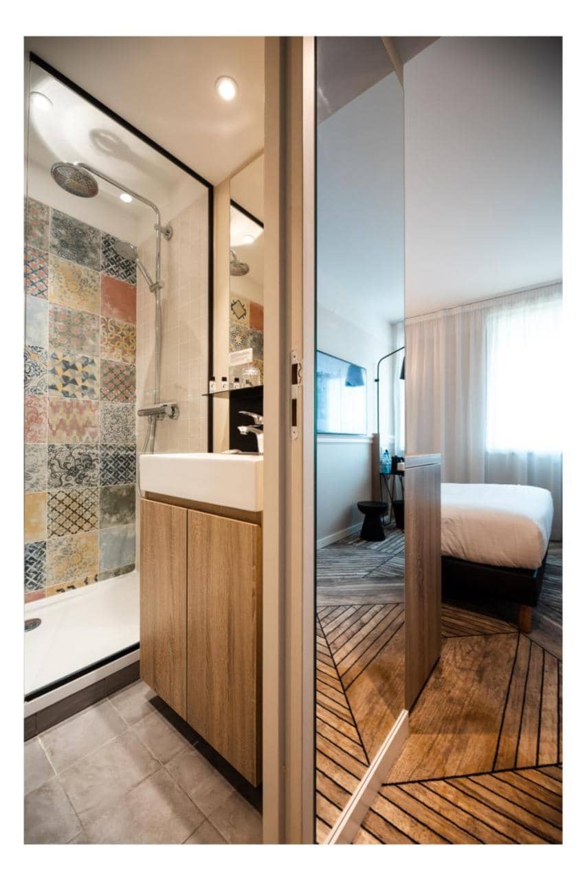 Hotel the Originals Paris Maison Montmartre — 3