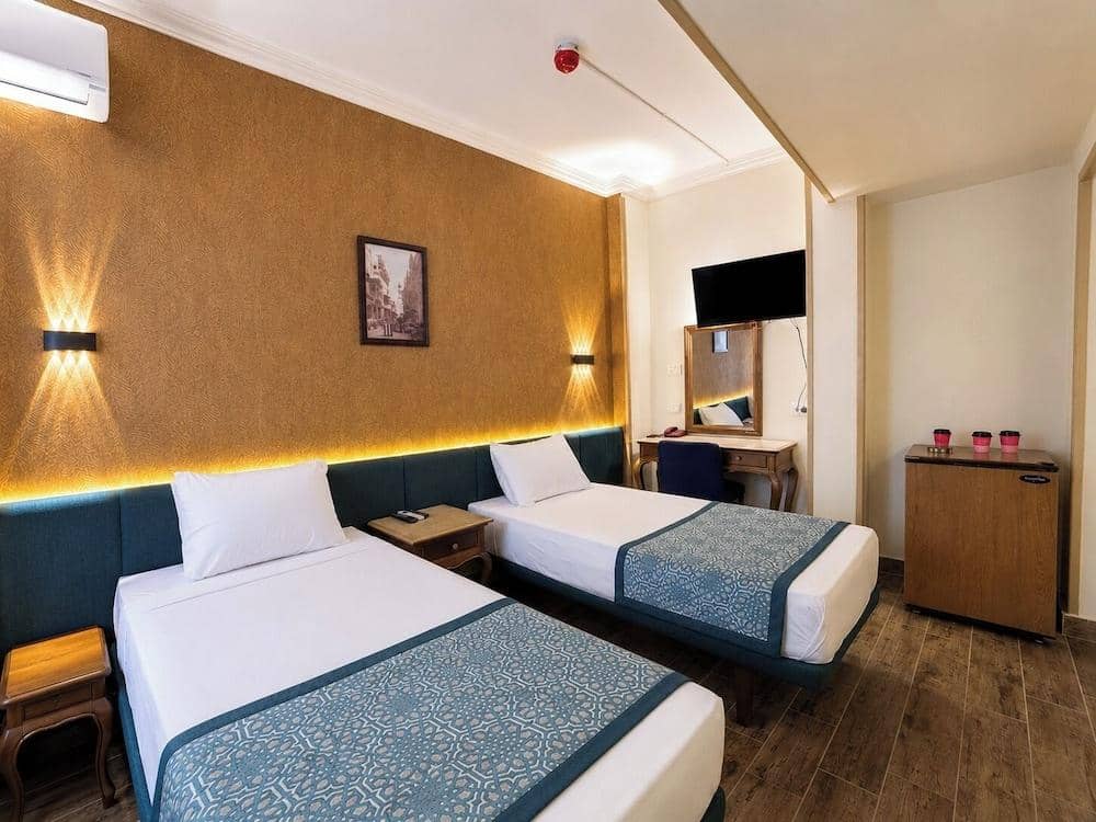St George Hotel — 3