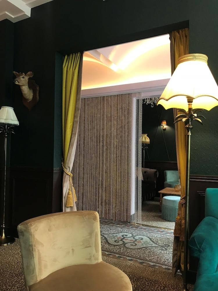 La Mondaine (Adults only) — 3