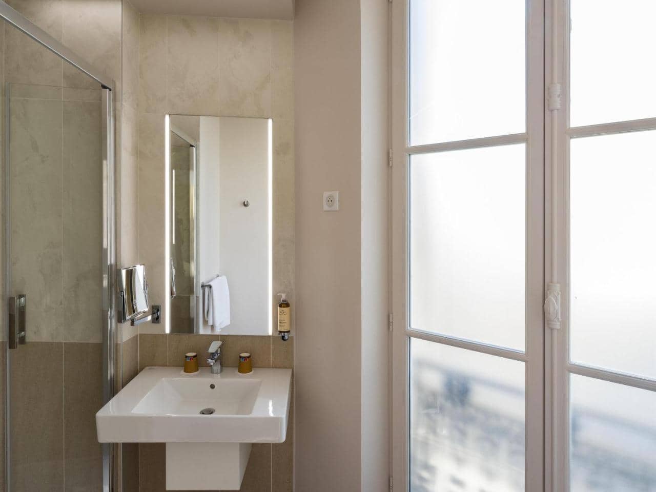 Hotel Mercure Paris Opera Lafayette — 5