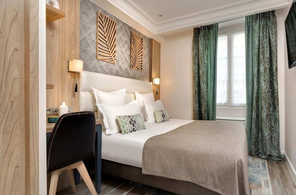 Serotel Suites Hotel — 4
