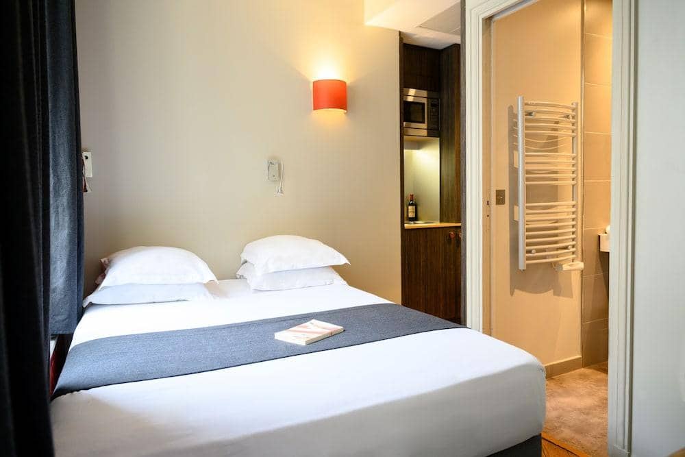 Suites Hotel Helzear Champs Elysees — 4
