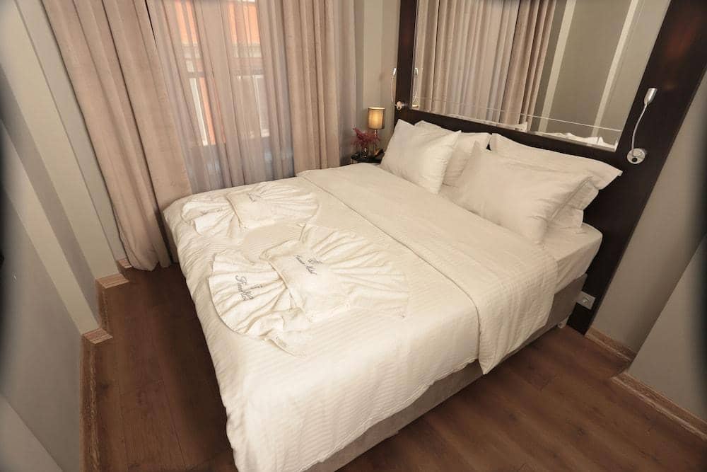 Ferman Pera Hotel — 2