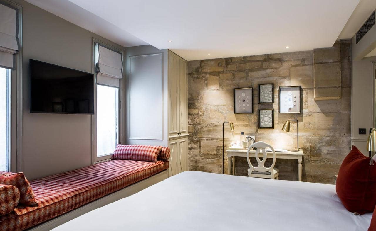 Hotel Charles V — 3