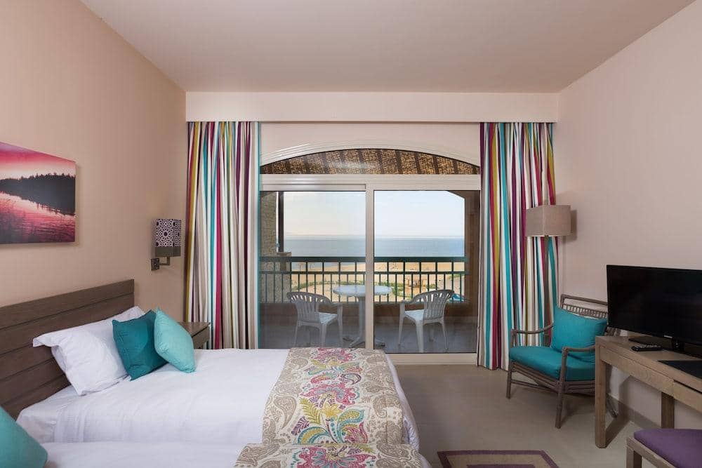 Byoum Lakeside Hotel — 3