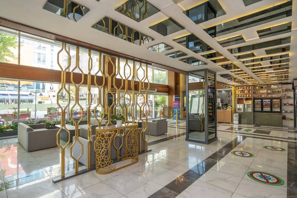 The Bostanci Hotel