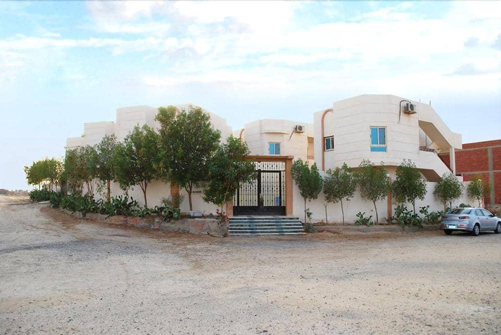 A1 Apartments