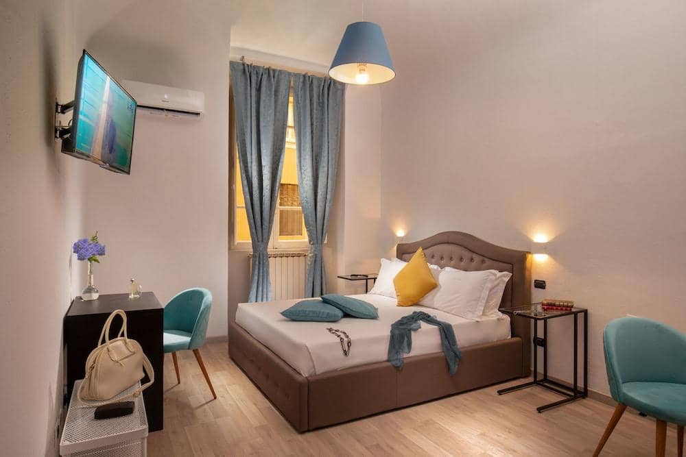 Courtyard Rome Suite — 5