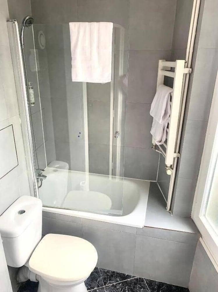 Hipotel Paris Belgrand Marie 20eme — 5