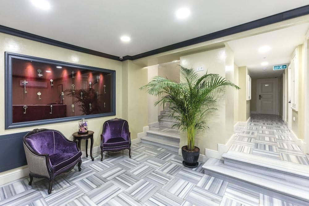 Meroddi la Porta Hotel — 3