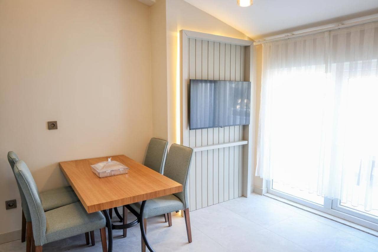 Neva Suite Hotel