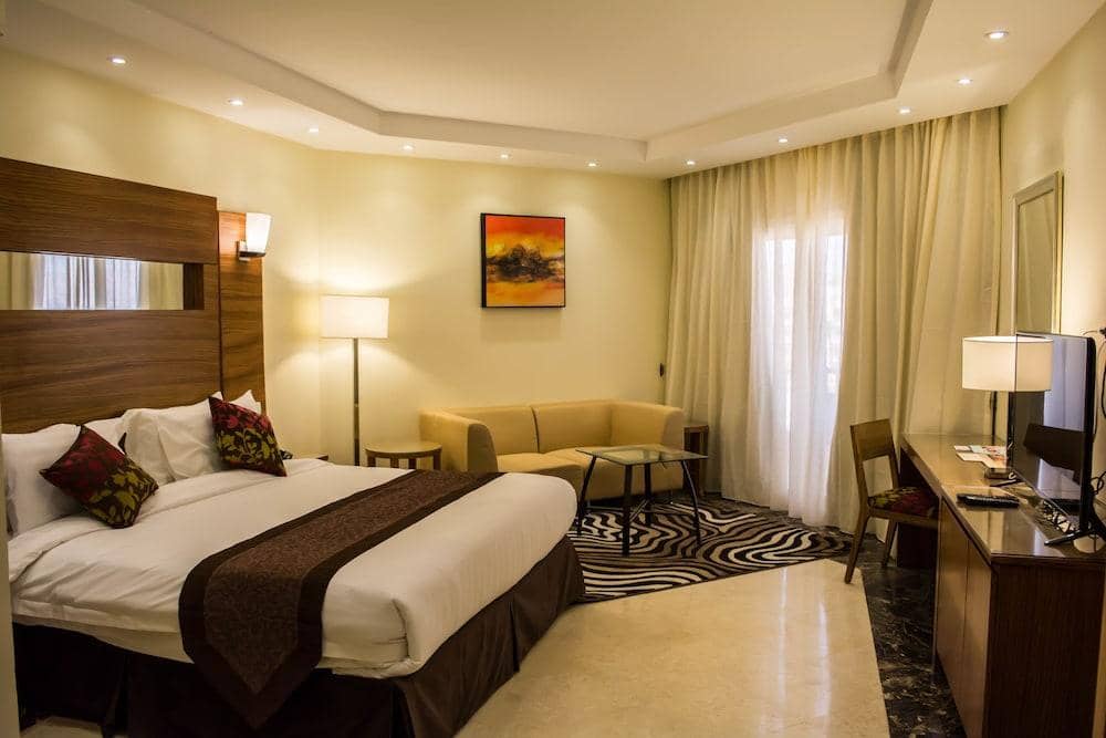 Tolip  Resort & SPA — 4