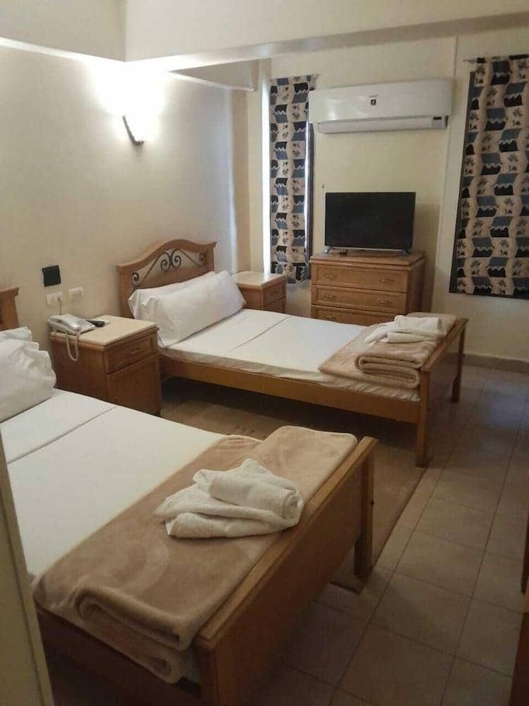 Applicators Hotel — 3