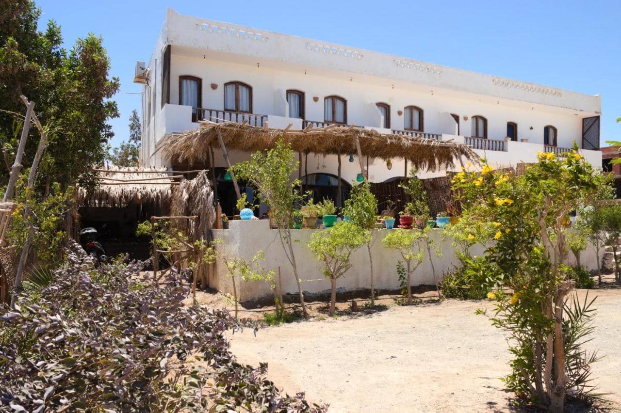 Rihana Guest House