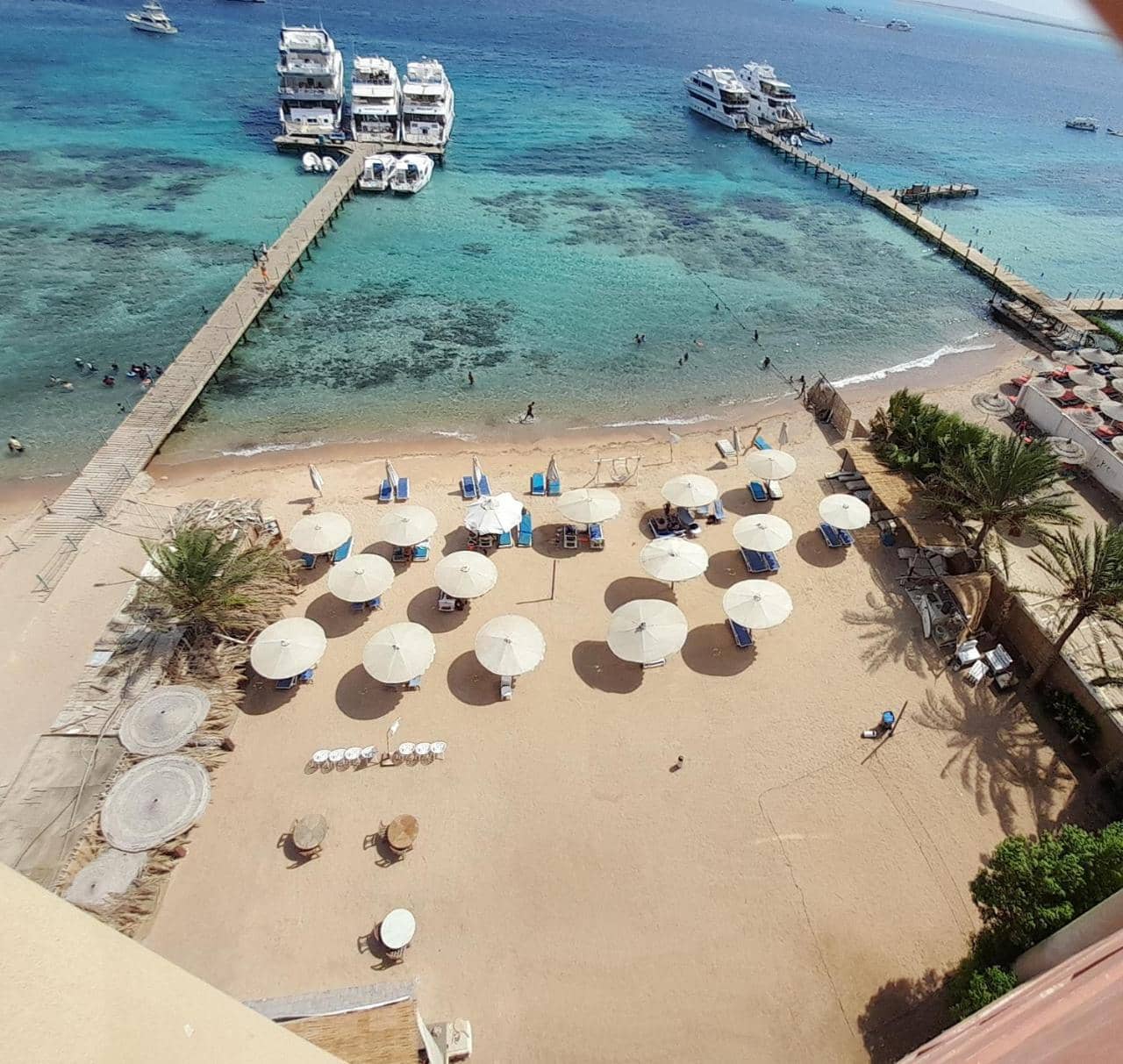 Alia Beach Resort