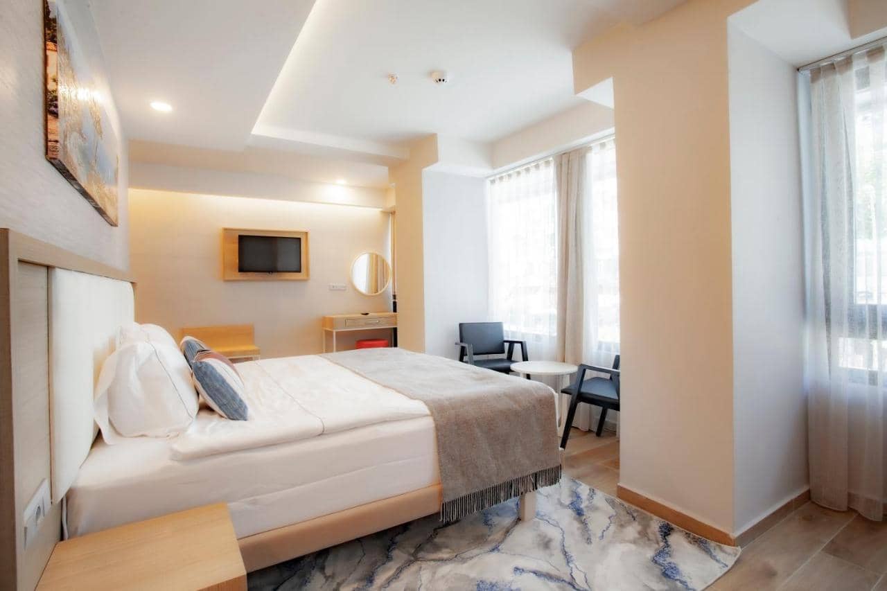 Old Town Point Hotel — 2