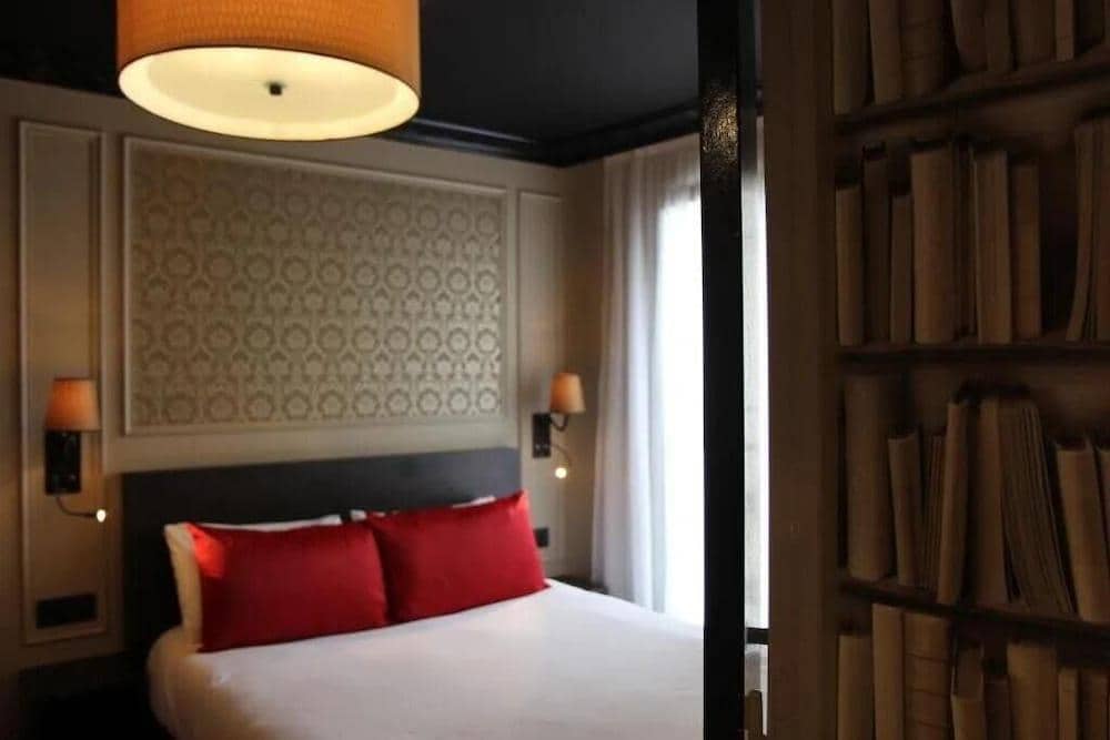 Best Western Hotel Le Montmartre Saint-Pierre — 4