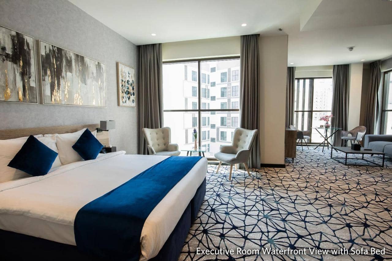 Grand Kingsgate Waterfront by Millennium Hotels — 5