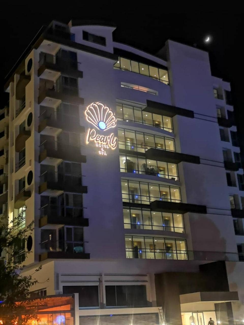 Pearly Hotel — 5