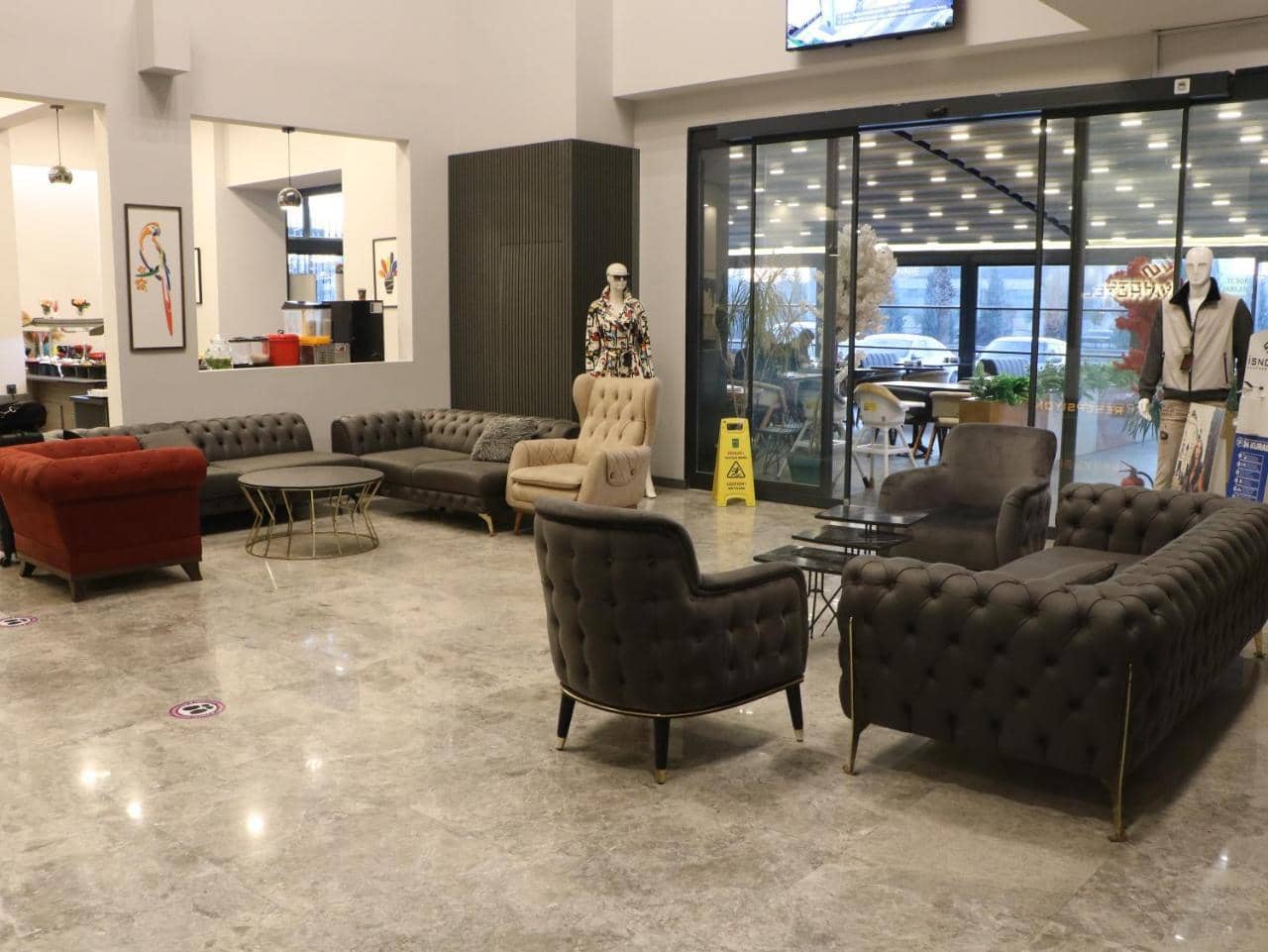 Isnova Hotel — 2