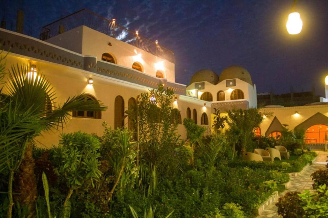 Desert Paradise Lodge (Adults only) — 4