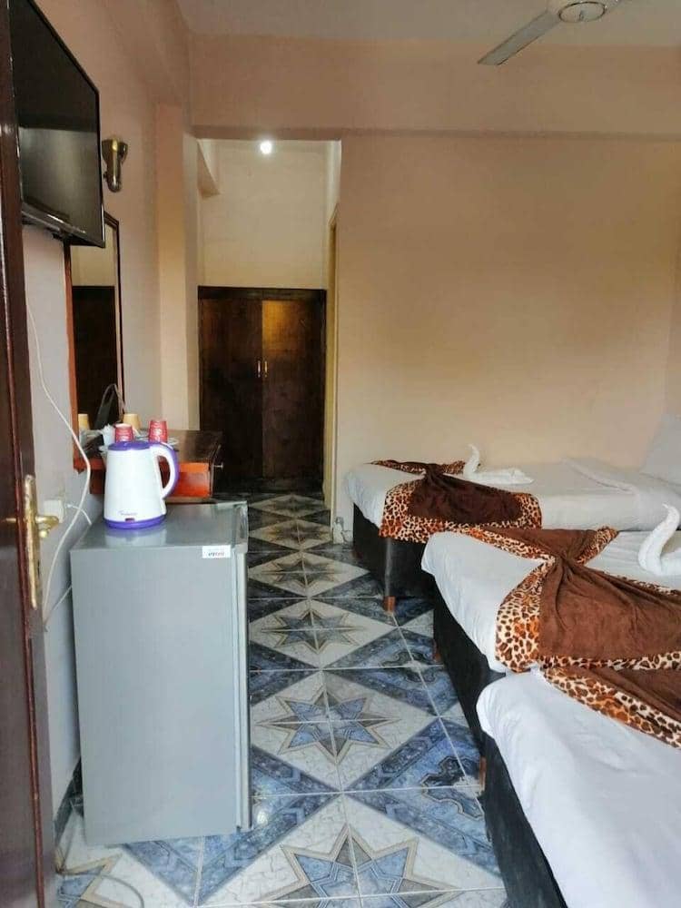 Rezeiky Hotel & Camping Luxor (Adults only) — 5