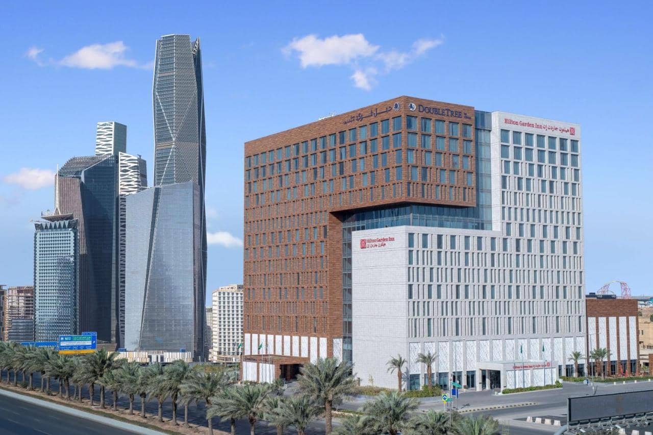 Doubletree by Hilton Riyadh Financial District Hotel & Suites — 2