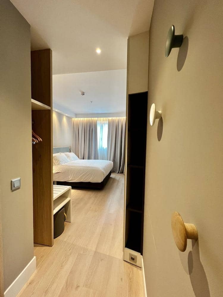 Holiday Inn Express Madrid Airport — 3