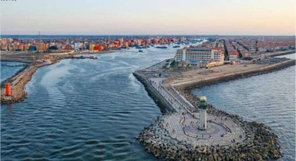 العربية العالمية للسياحة و الرحلات شقق فندقية فاخرة برأس البر — 4