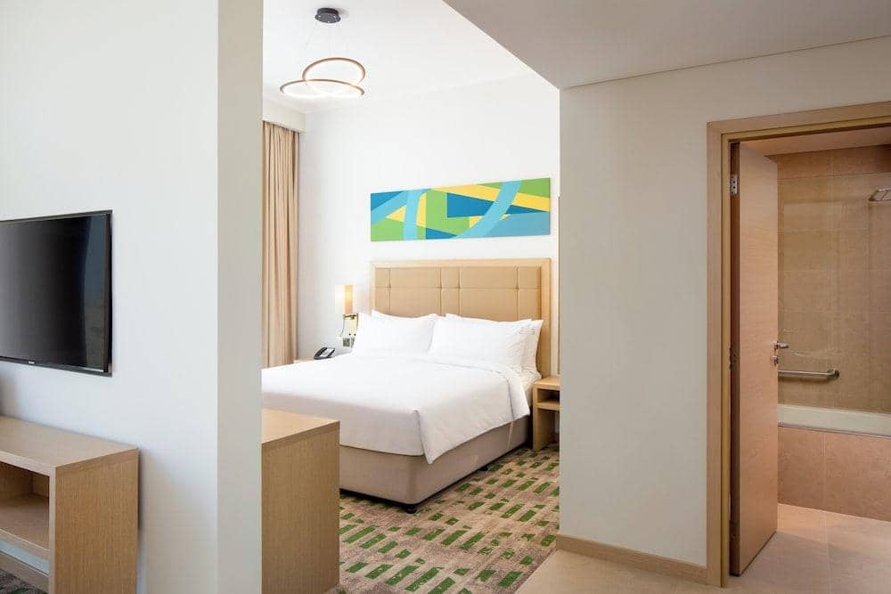 Holiday Inn & Suites Dubai Science Park — 2