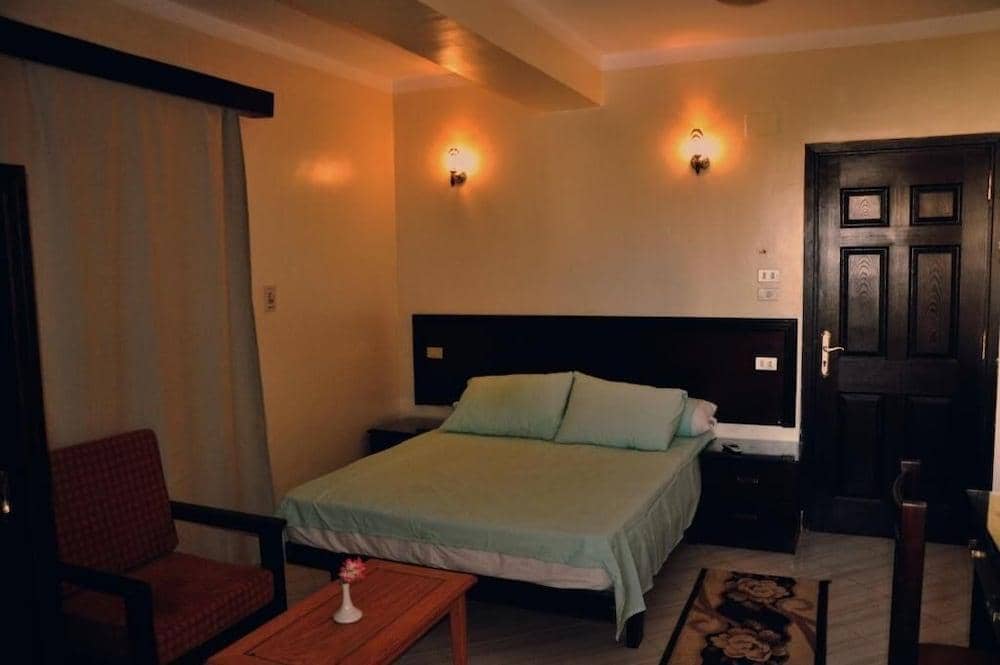 Oasis Hotel Apartments — 5