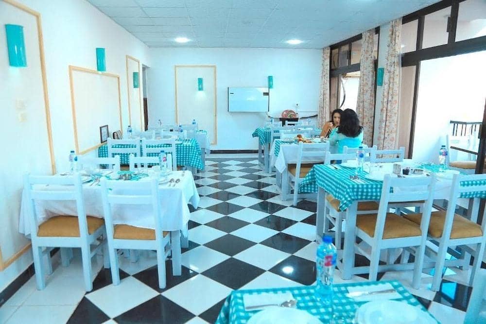 Lamira Hotel — 4