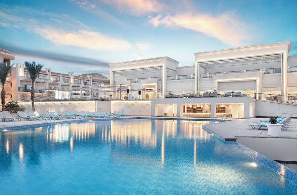 The V Luxury Resort Sahl Hasheesh