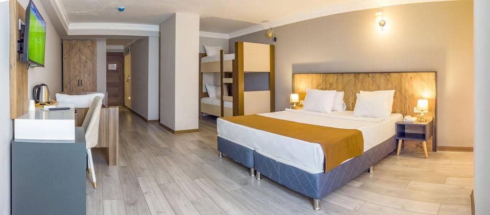 Privado Hotels — 5