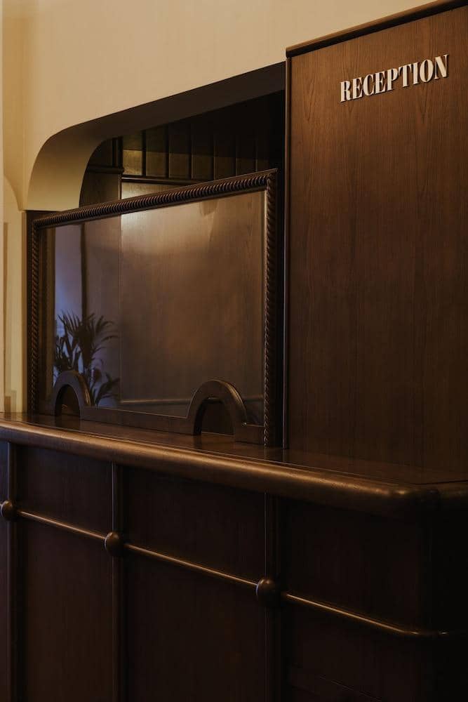 Hotel Rochechouart — 2