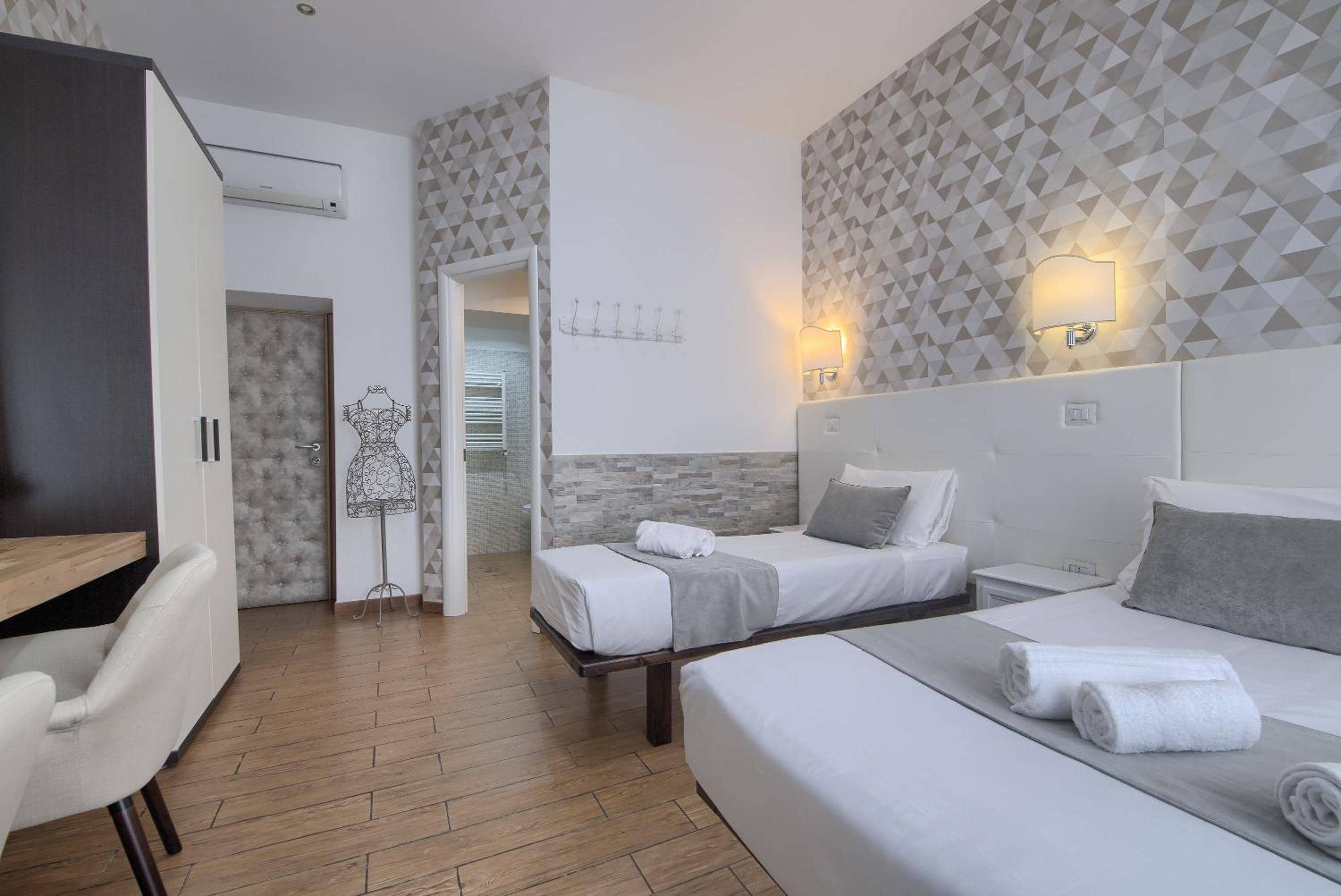 Domus Pietro Inn