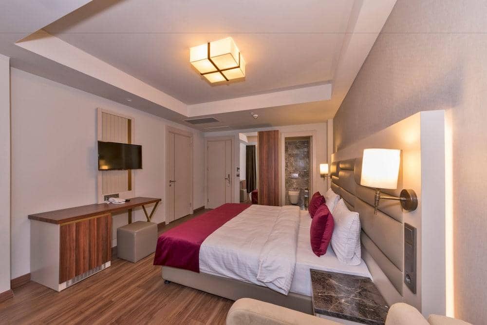 Golden Royal Hotel — 5