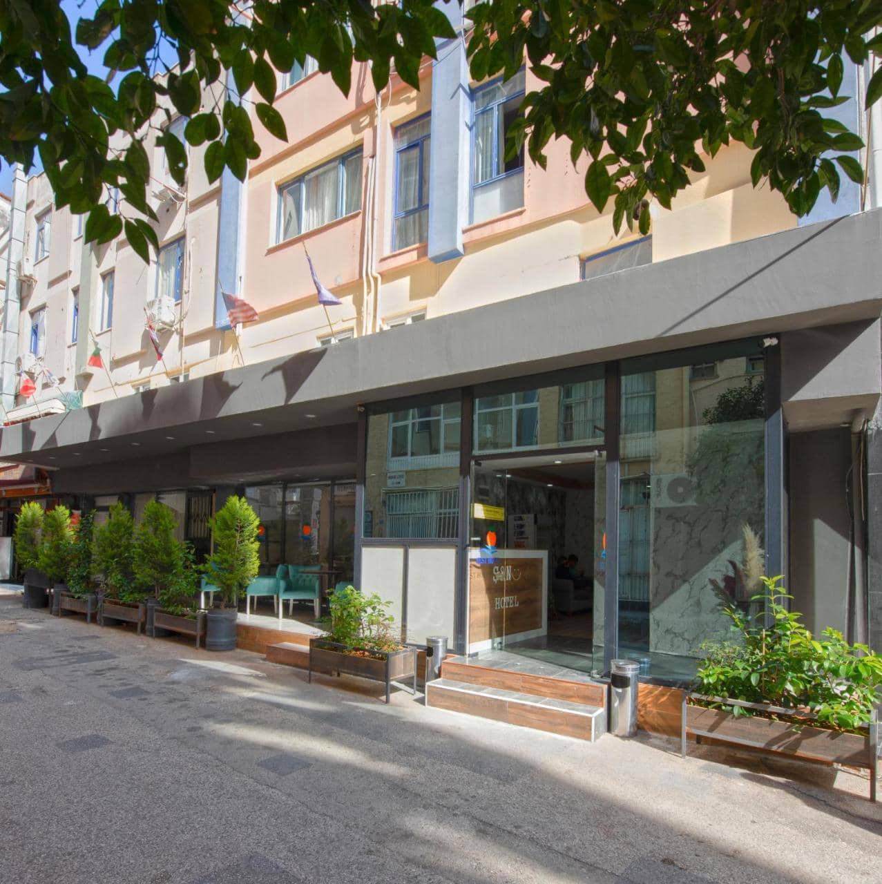 Gvar Apart Otel — 3