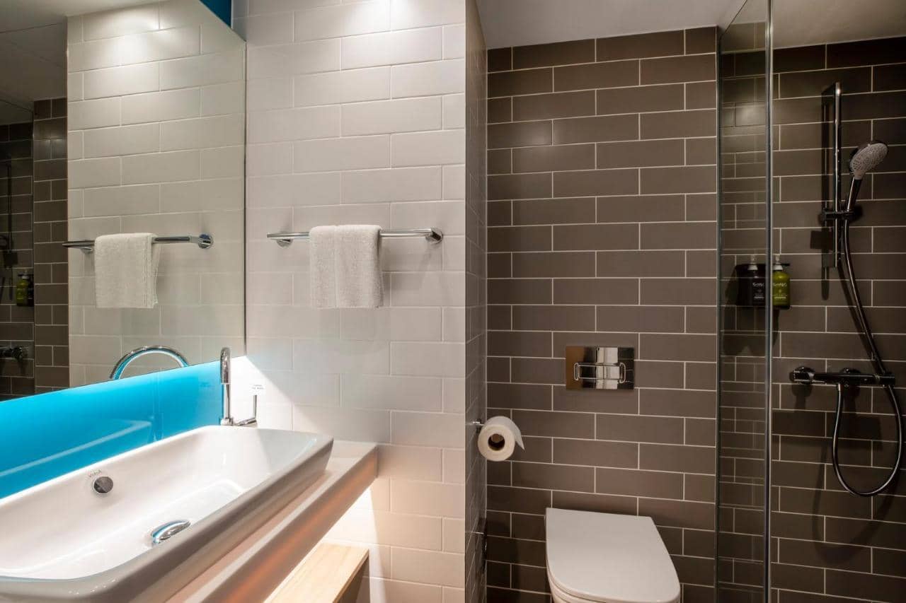 Holiday Inn Express Liverpool Central - An Ihg Hotel — 2
